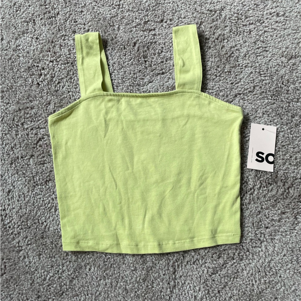 so green top crop xs